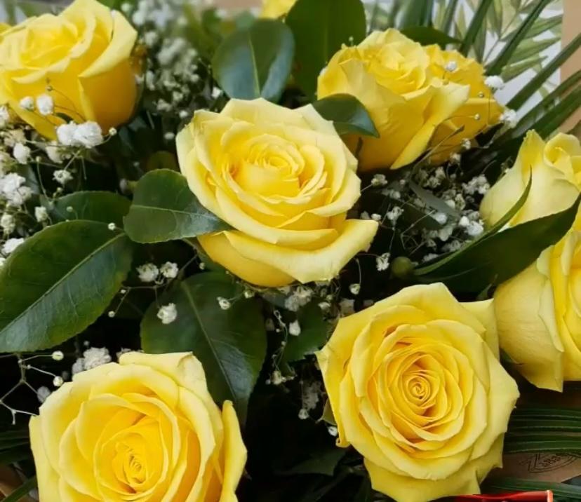 Ramo de Rosas Amarillas